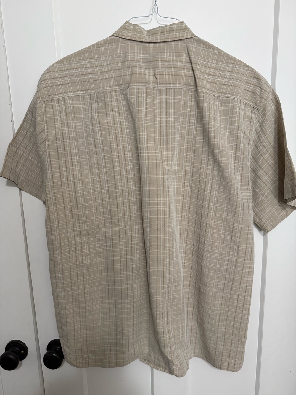 Tan Plaid Short-Sleeve Button-Up Shirt - Picture 3 of 3